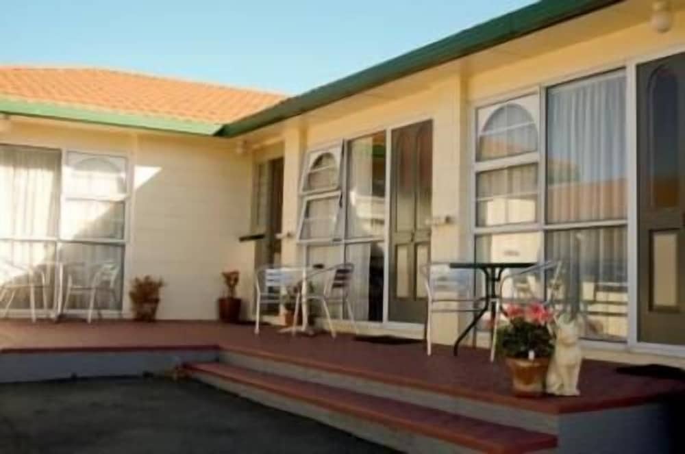 Фото Earnslaw Motel