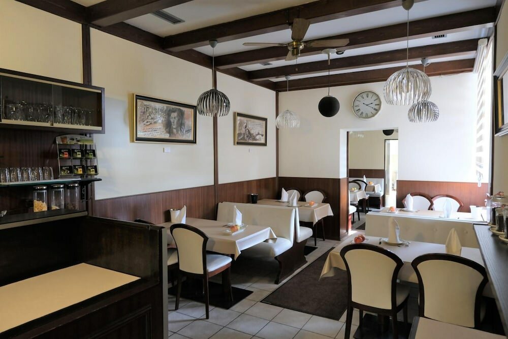 Фото Hotel Engelbert