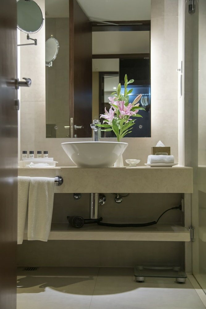 Фото Ramada Plaza by Wyndham Pune Hinjewadi