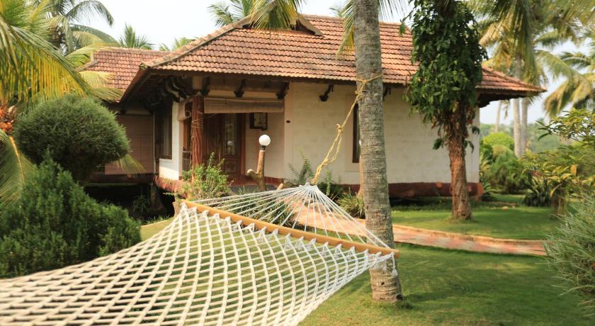 Фото Kalathil Lake Resort