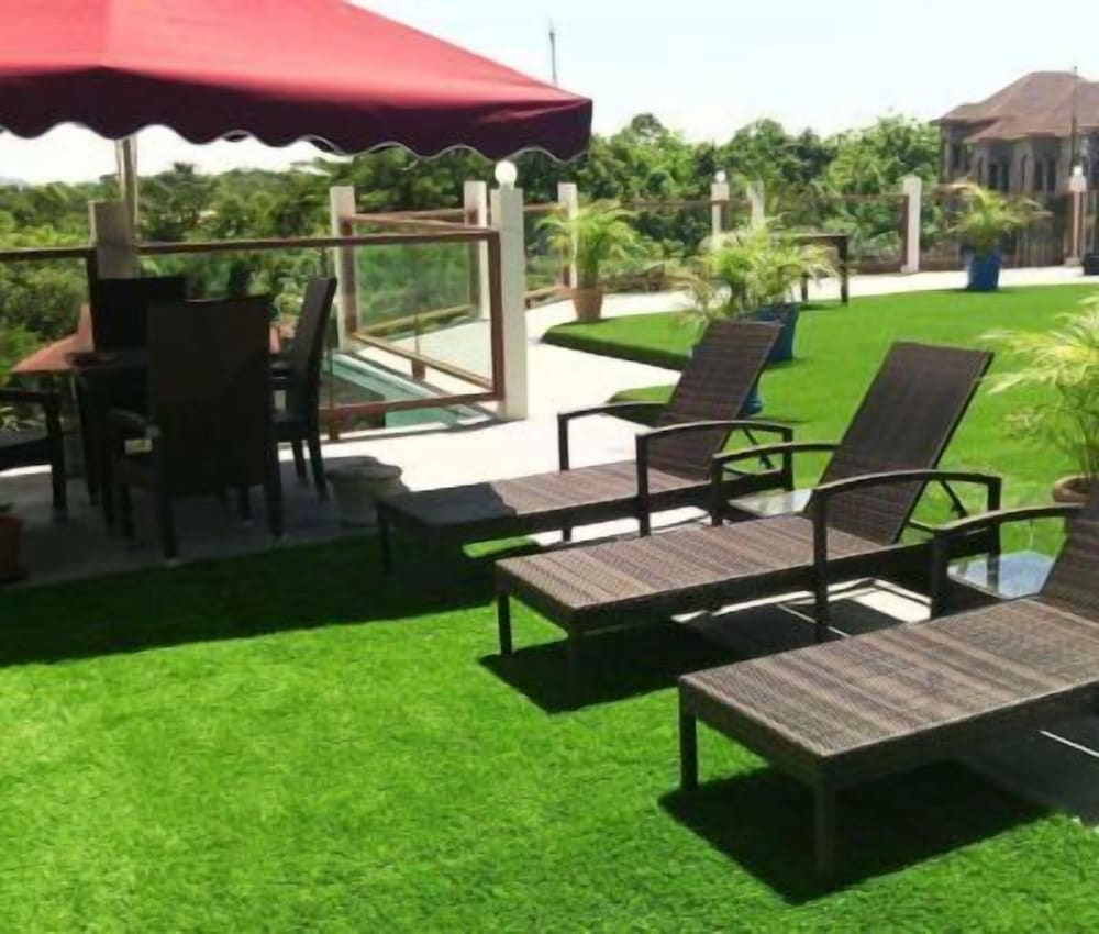 Фото Negril Sky Blue Resorts