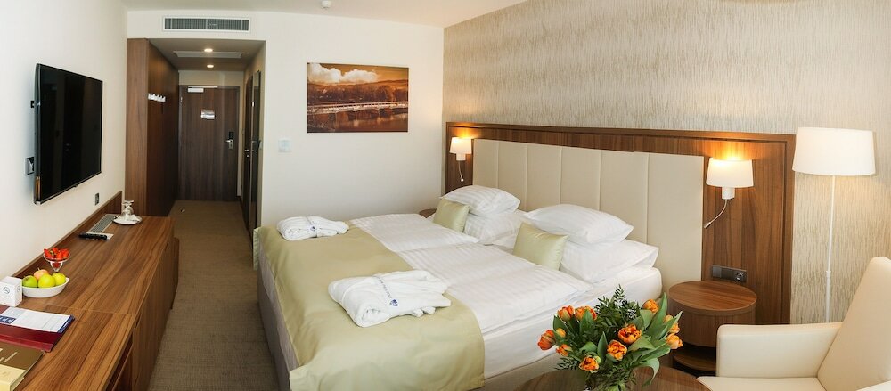 Фото Esplanade Health SPA Hotel