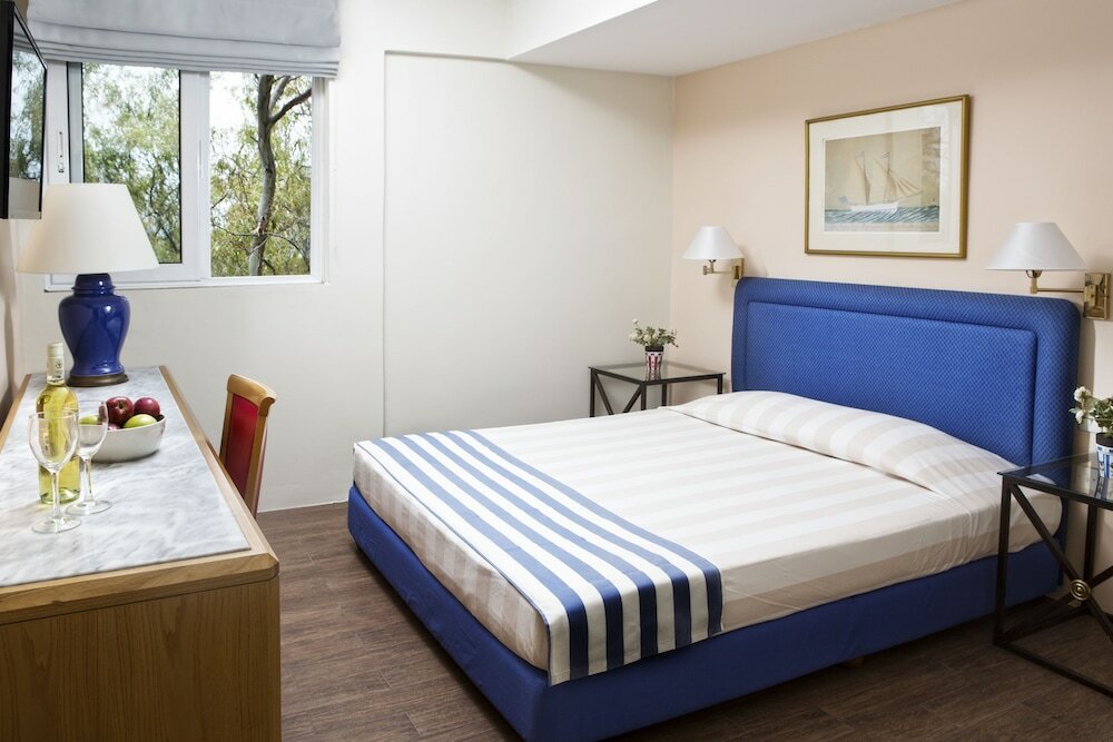 Фото Dionysos Hotel