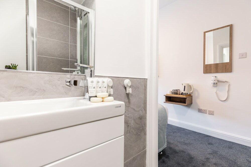 Фото Griffin House Hotel