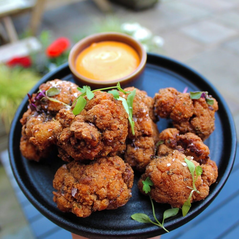 Фото The Mitre Hotel