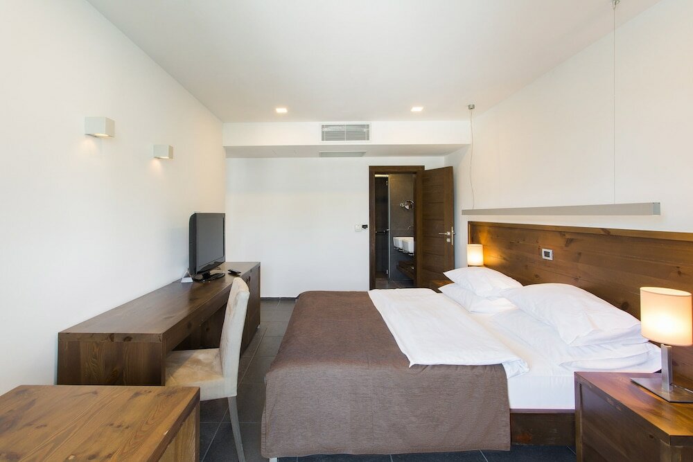 Фото Avala Resort & Villas