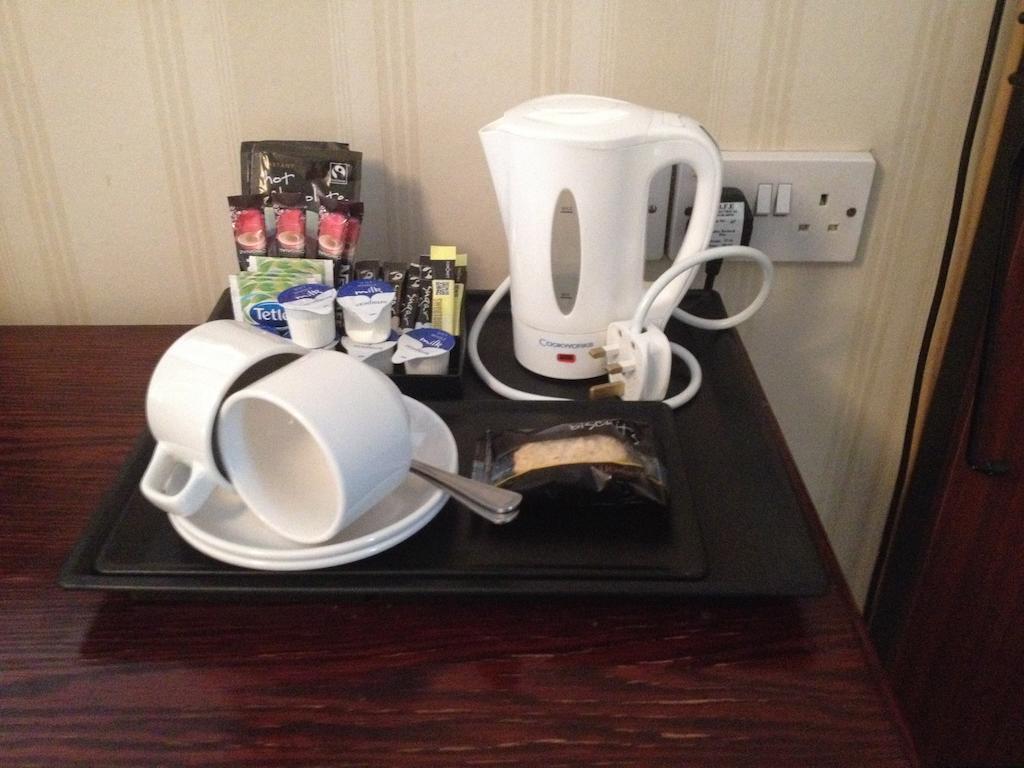 Фото Tweeddale Arms Hotel