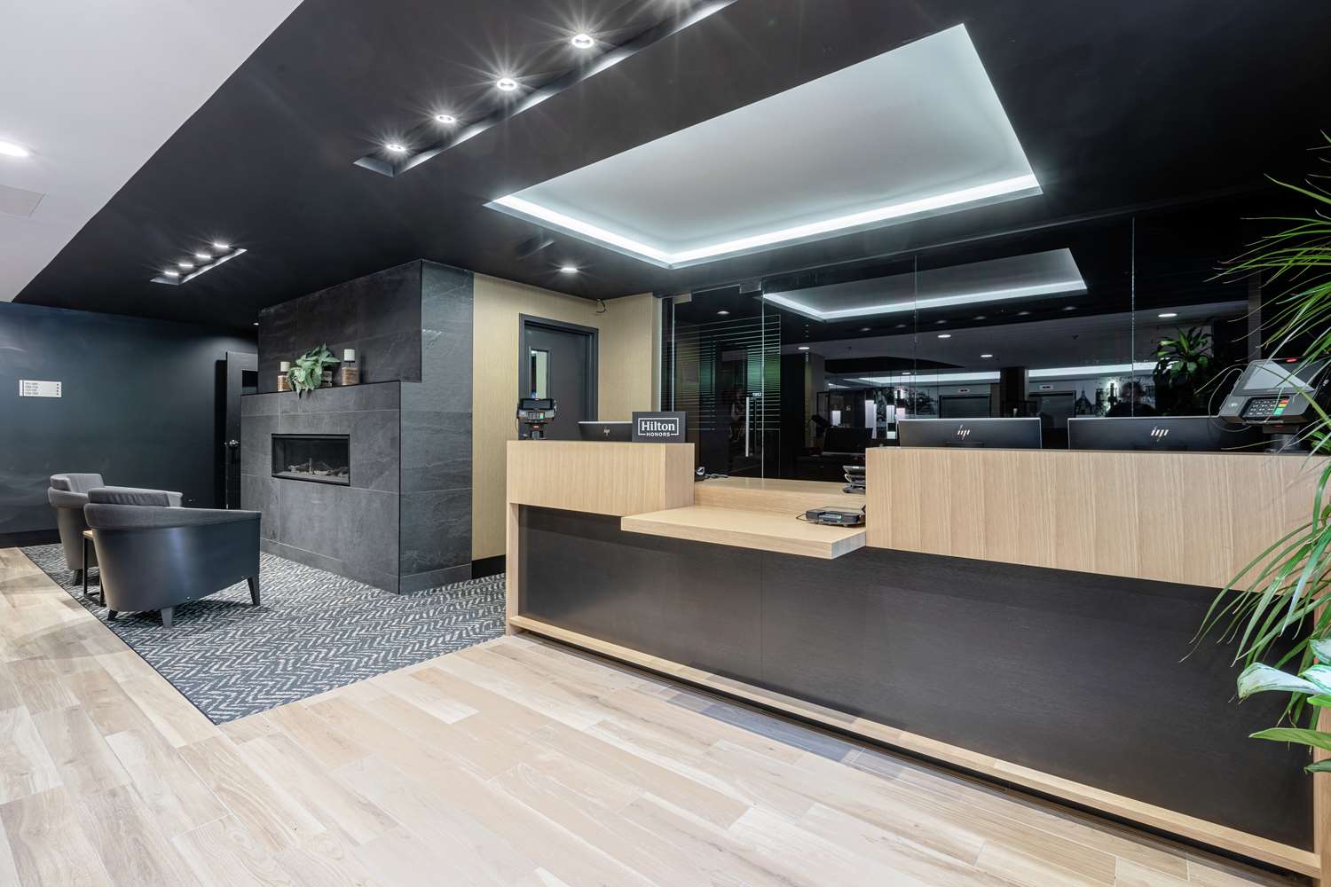 Фото DoubleTree by Hilton Quebec Resort