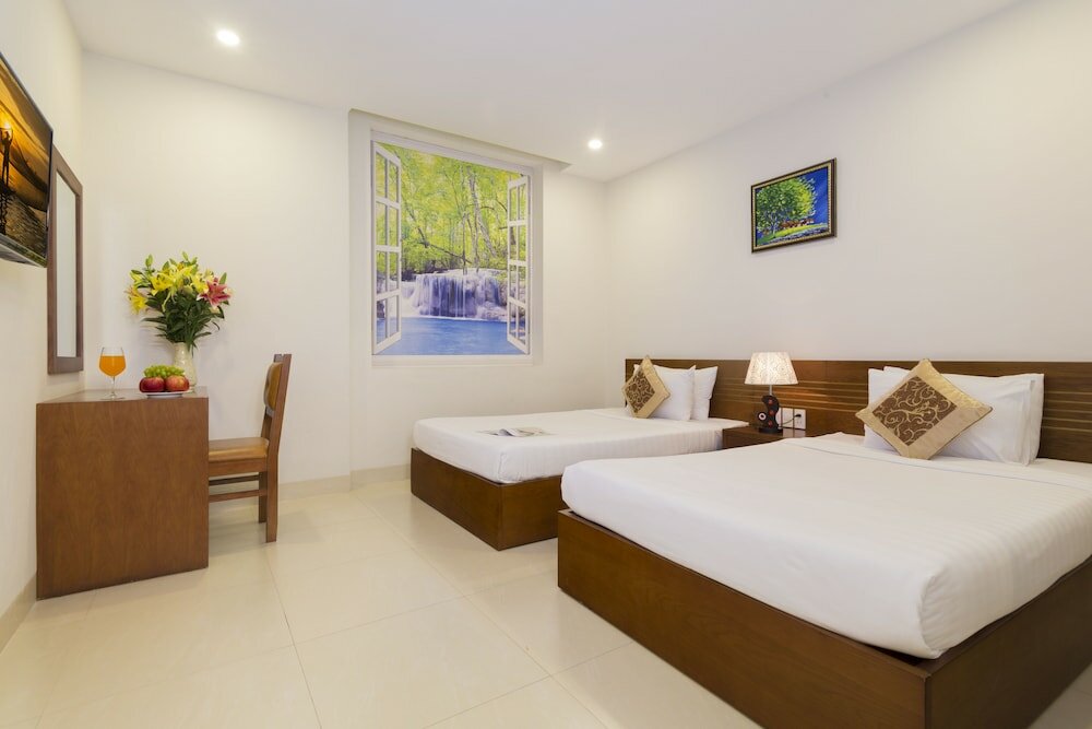 Фото Golden Light Hotel