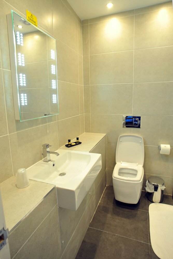 Фото Kings Arms Hotel