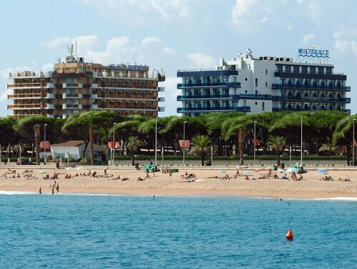 Гостиница Hotel Blaucel в Бланесе