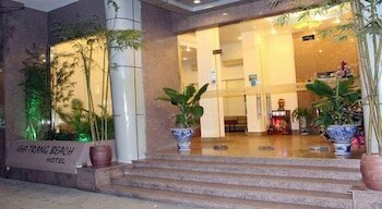 Фото Nha Trang Beach Hotel
