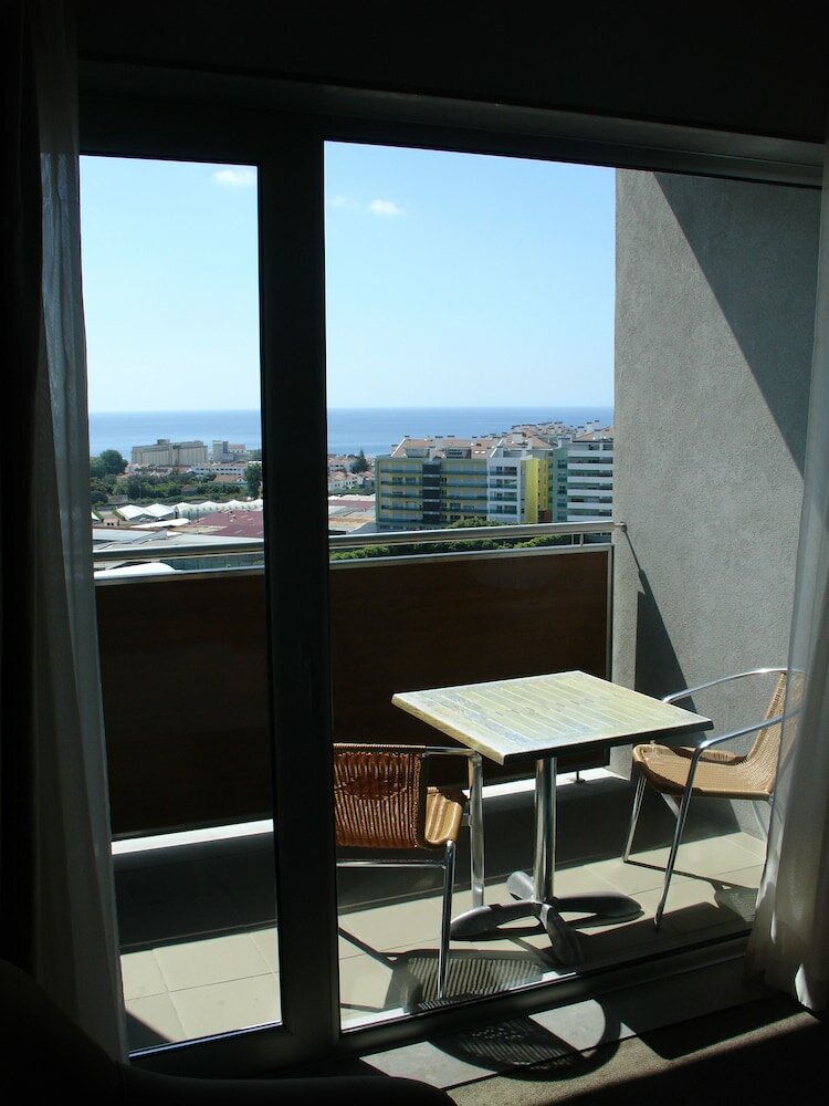 Фото VIP Executive Azores Hotel