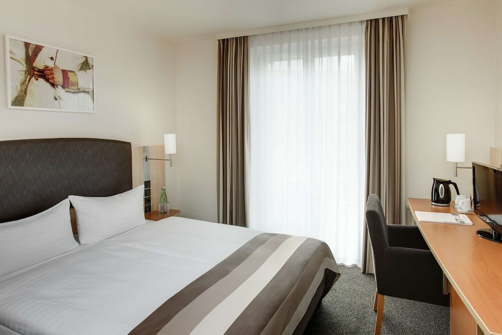 Фото IntercityHotel Wien