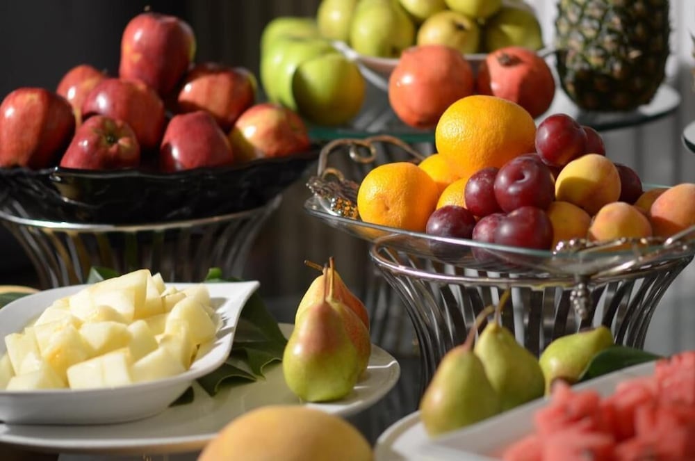 Фото Sunday Business Avenue