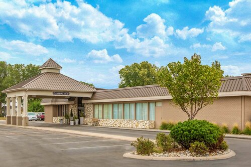 Гостиница Ramada by Wyndham Midtown Grand Island в Гранд-Айленд