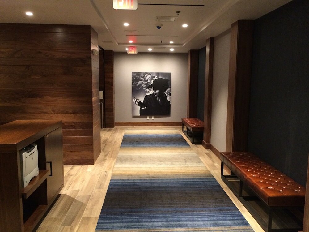 Фото Four Points by Sheraton Los Angeles Westside