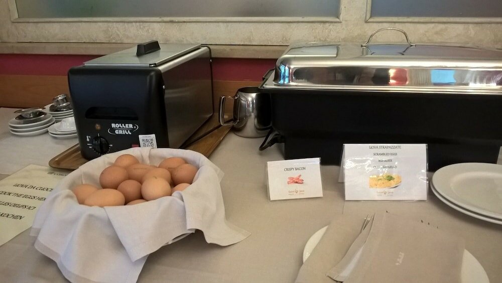 Фото Hotel Corona