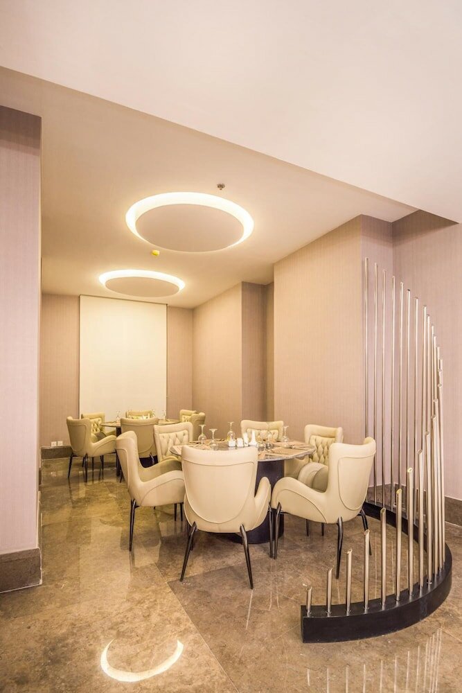 Фото Grand Plaza Hotel