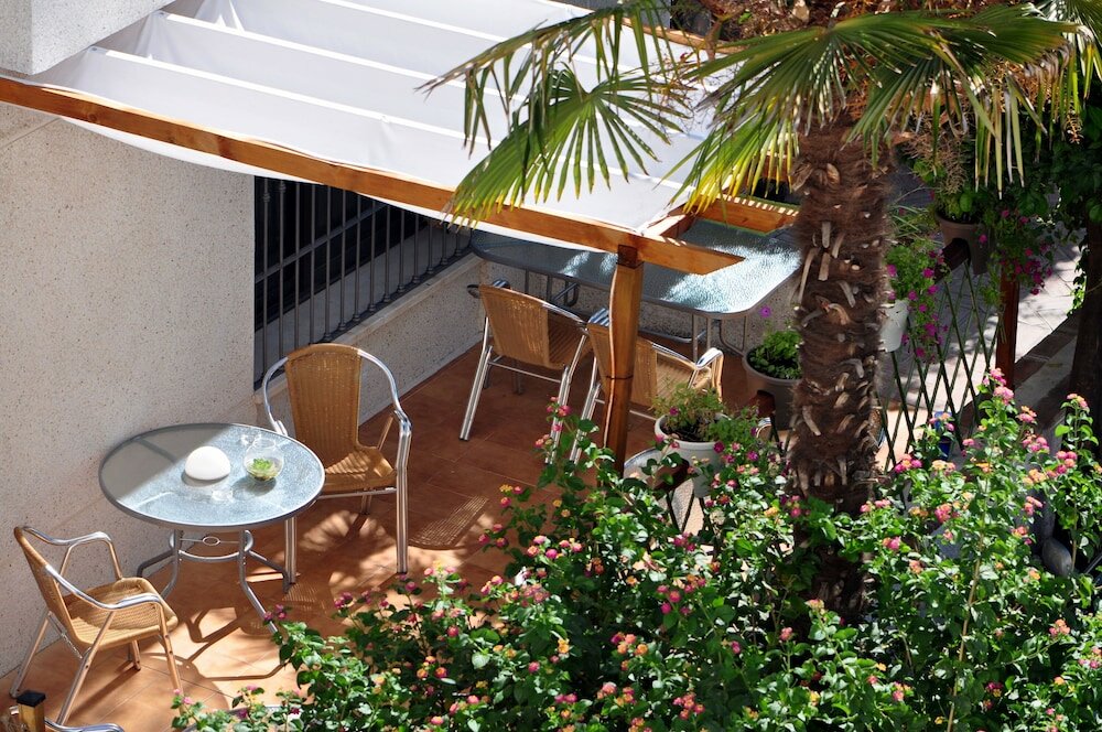 Фото Oasis Cordoba Hotel