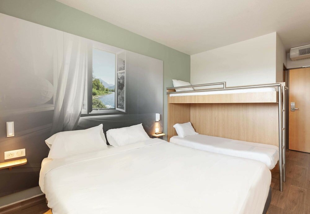 Фото B&b Hotel Pau Lescar