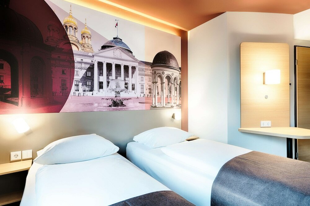 Фото B&b Hotel Wiesbaden