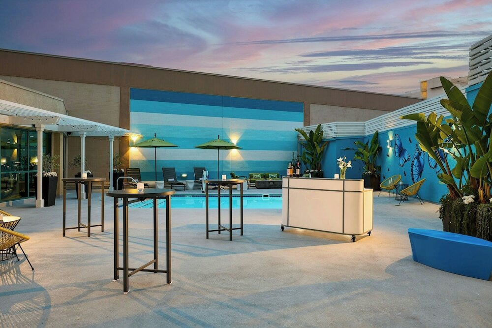 Фото Renaissance Los Angeles Airport Hotel