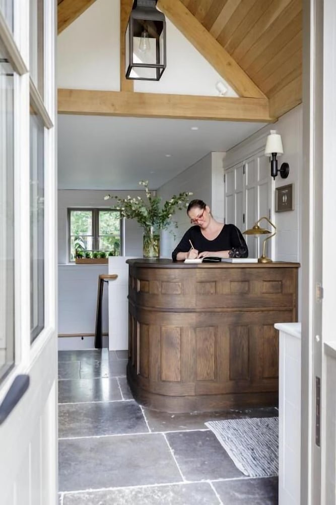 Фото Hurley House Hotel