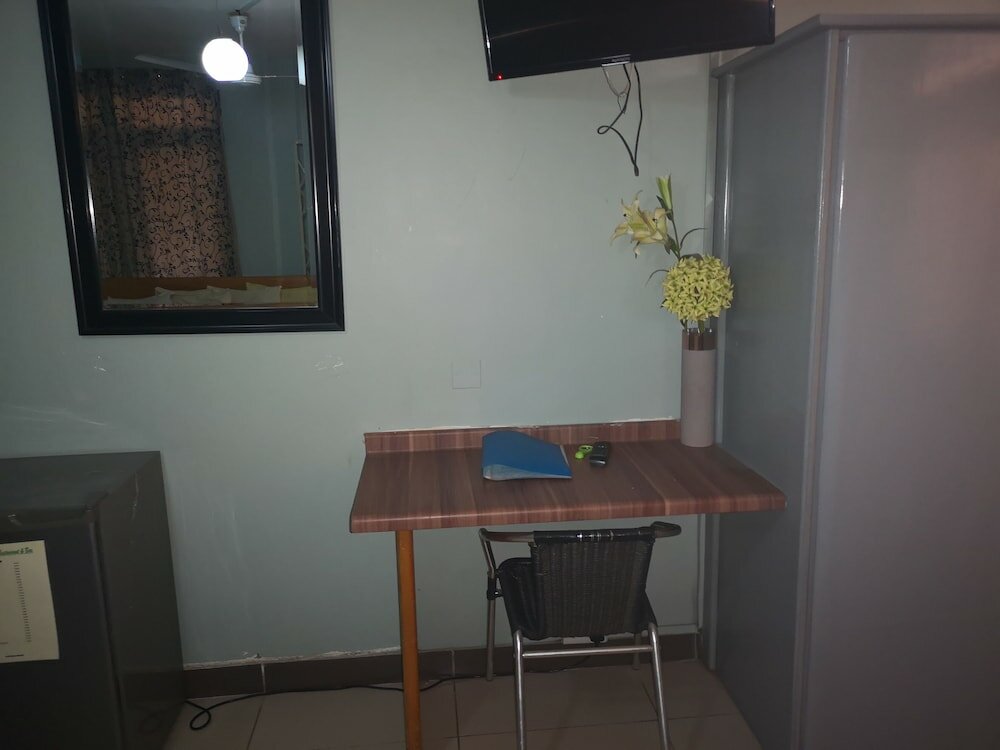 Фото The Golden Apple