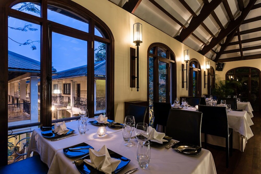 Фото Heritage Suites Hotel