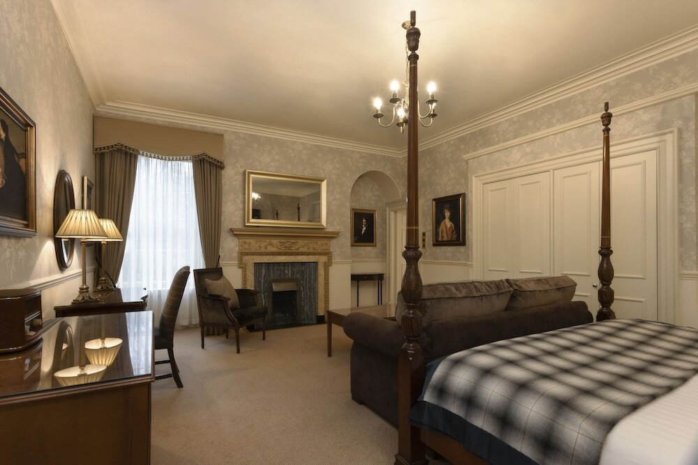 Фото Thainstone House