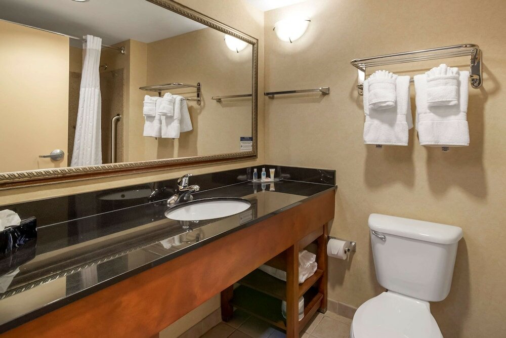 Фото Comfort Suites Fredericksburg North