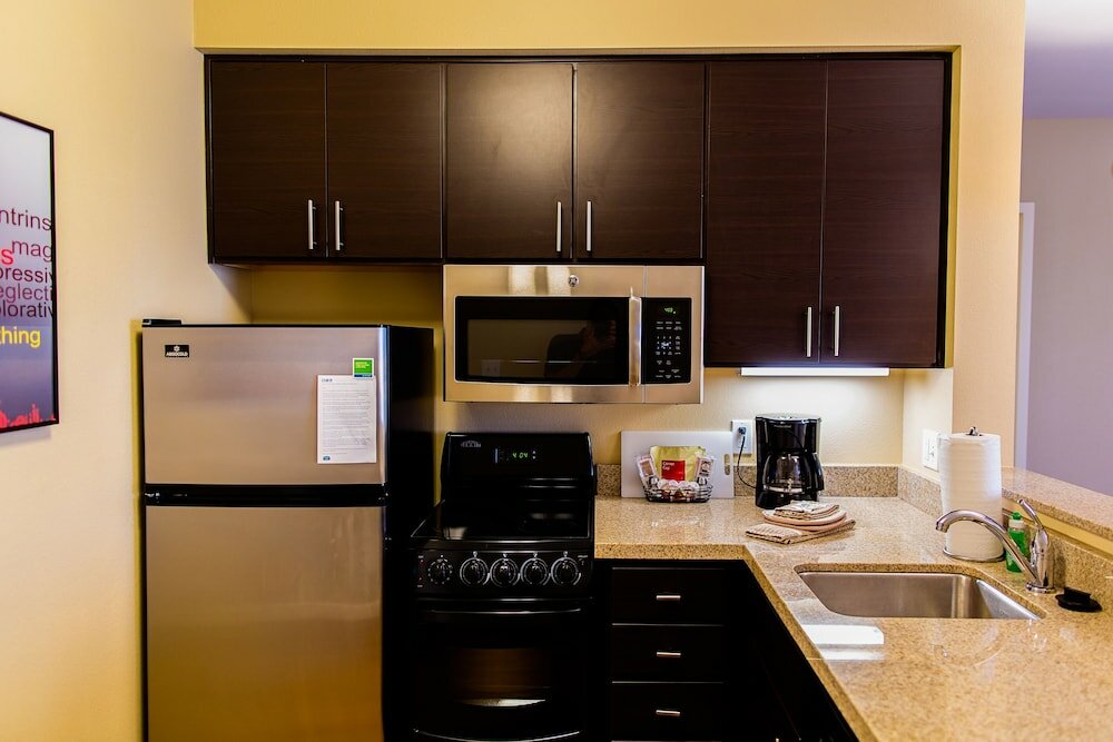 Фото TownePlace Suites by Marriott Lancaster