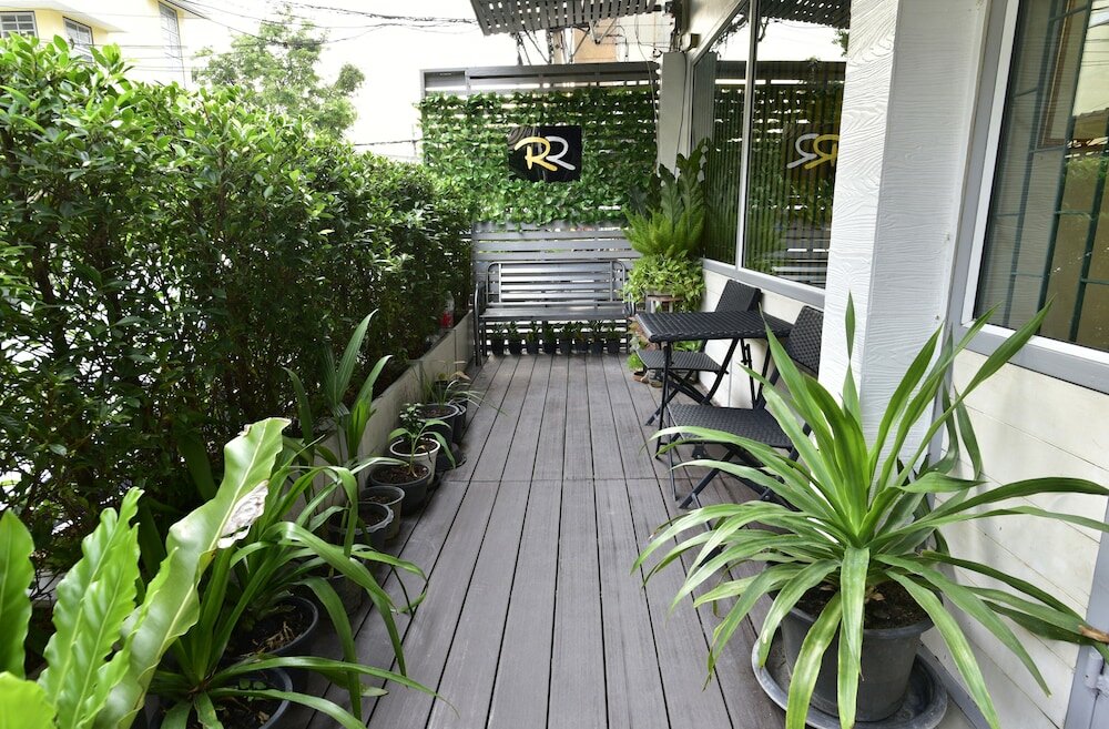 Фото Ratchadamnoen Residence