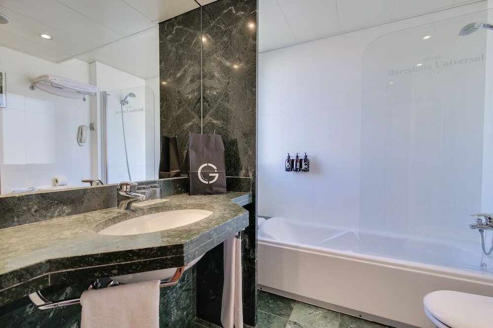 Фото Hotel Barcelona Universal