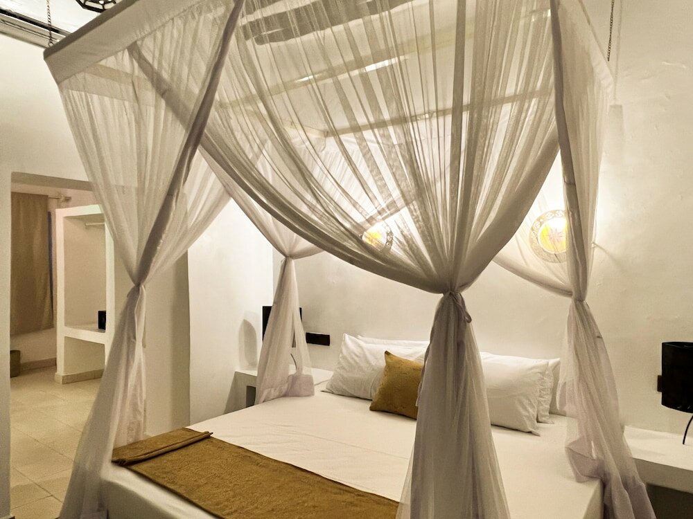 Фото Zanzi House