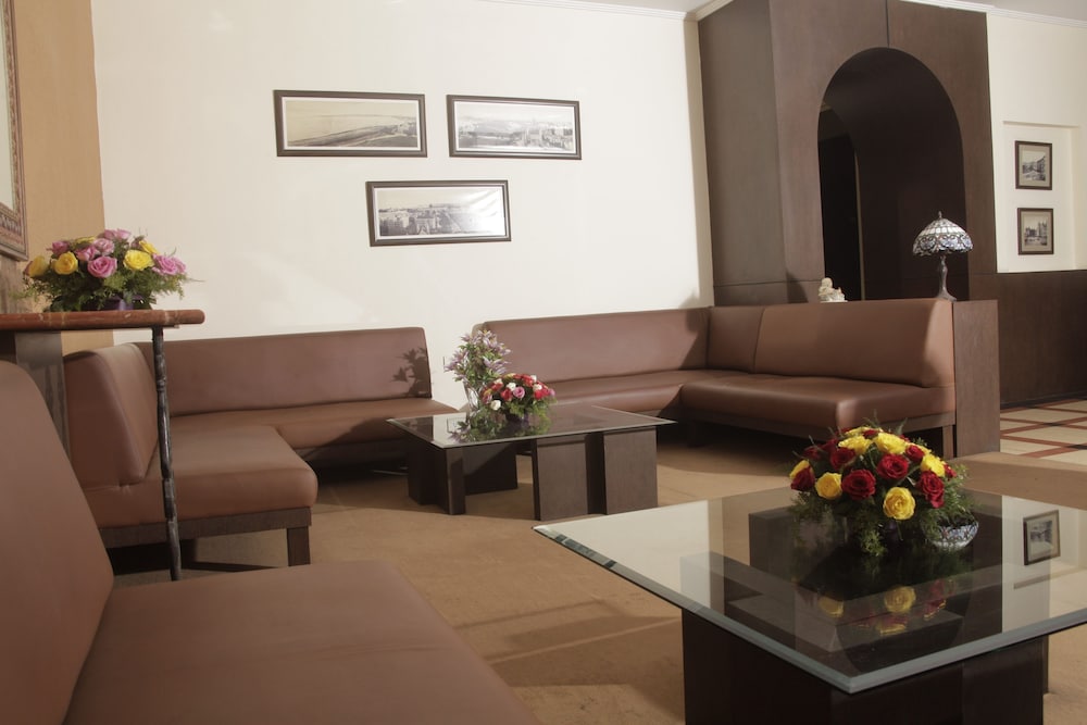 Фото Sea Green South Hotel