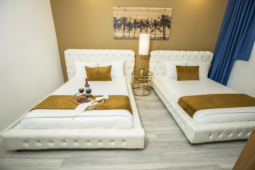 Фото Catalina Hotel & Beach Club