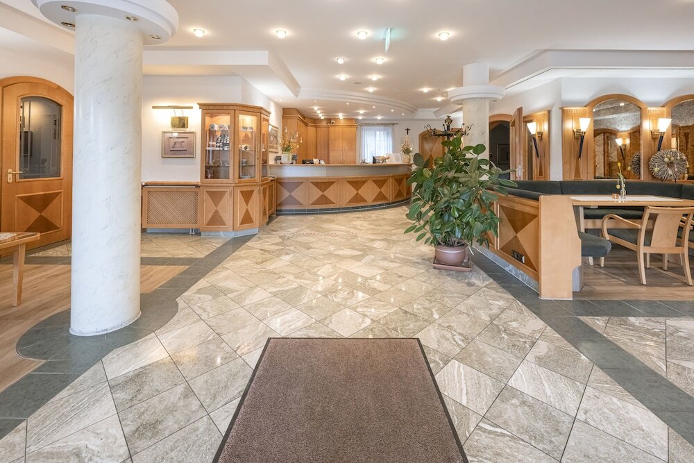 Фото Hotel Neuwirt