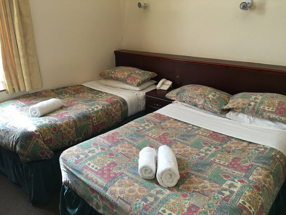 Фото Smiths Hotel