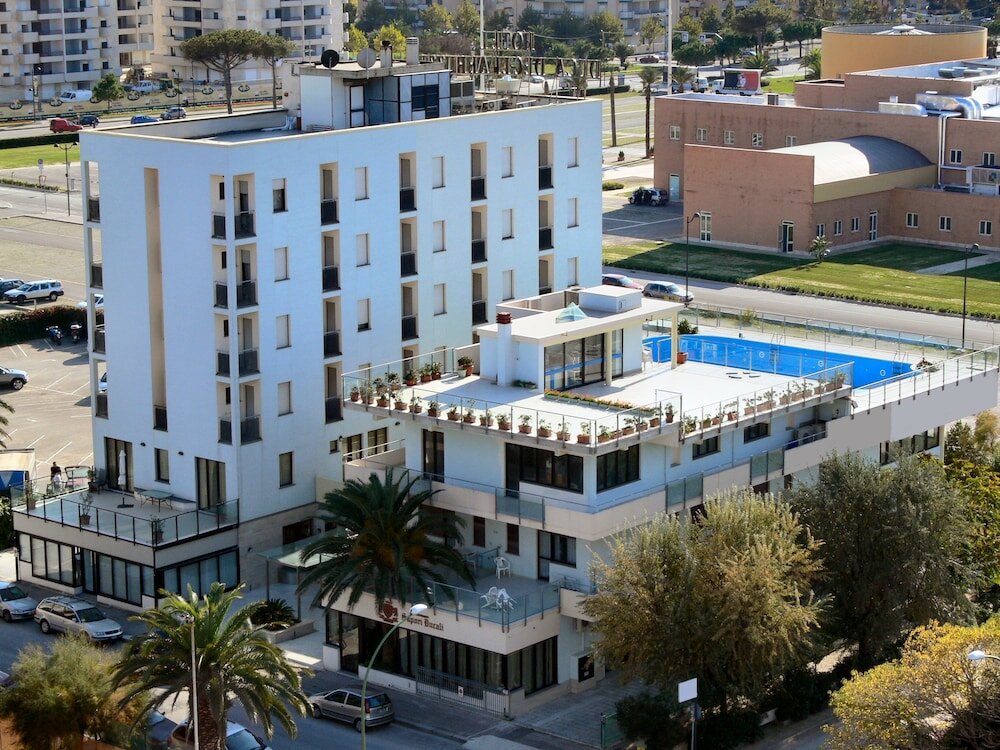 Фото отеля 3