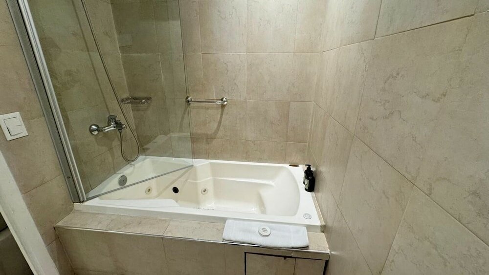 Фото Gardi Hotel & Suites