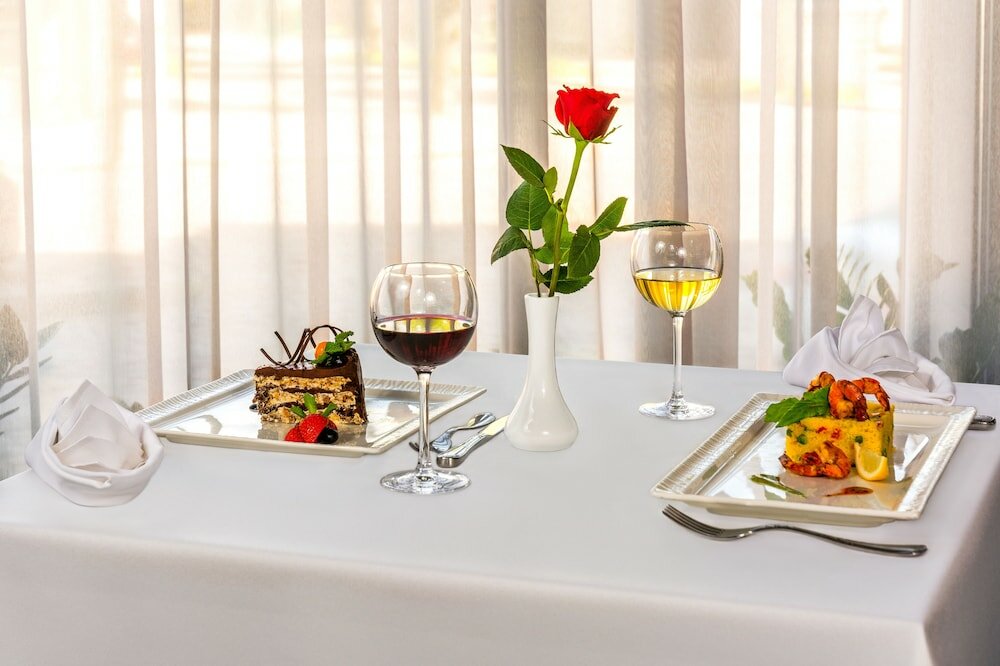 Фото Hotel Kolumbs