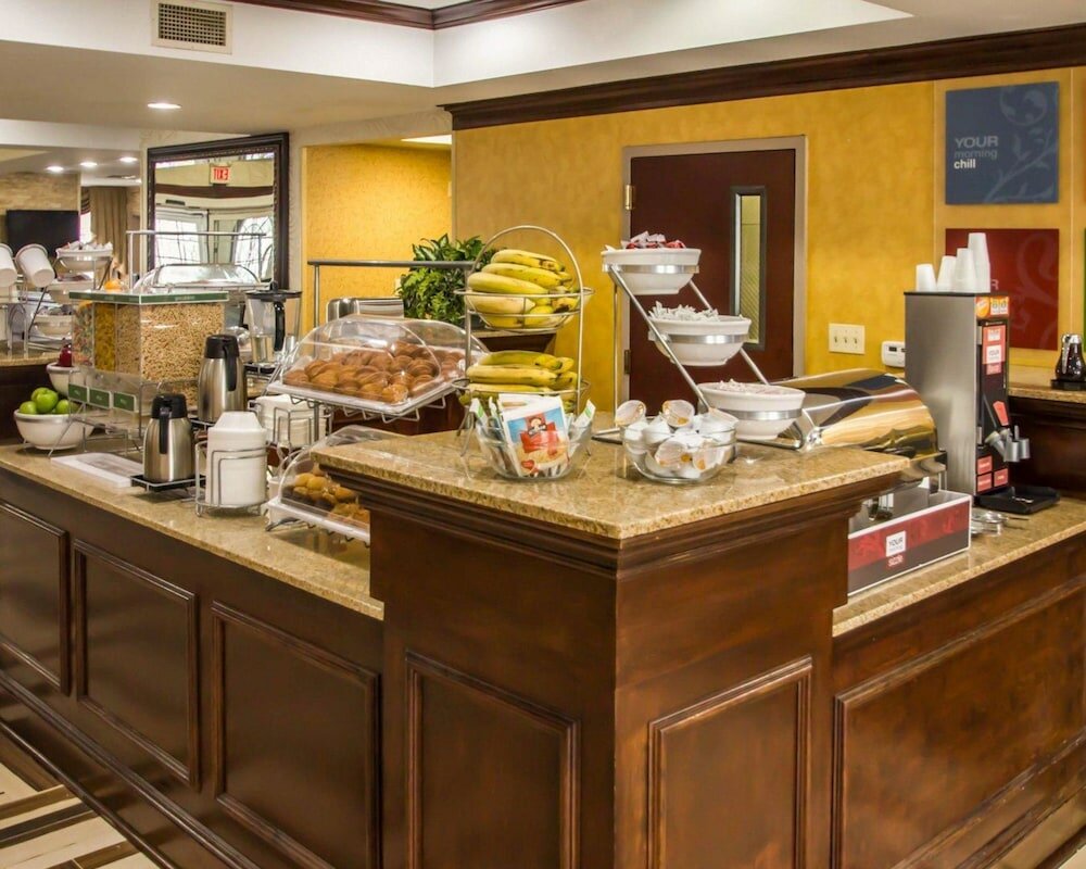 Фото Quality Suites Nyc Gateway