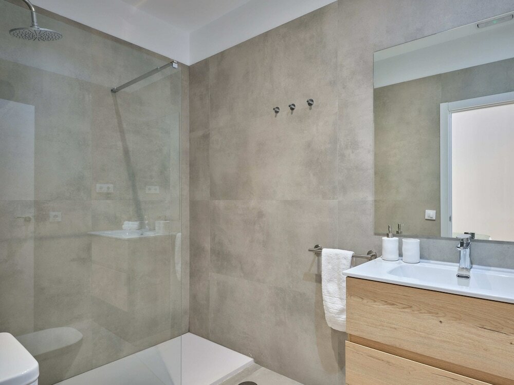 Фото Paseo Suites Hotel