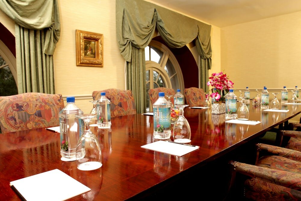 Фото The Brown Hotel