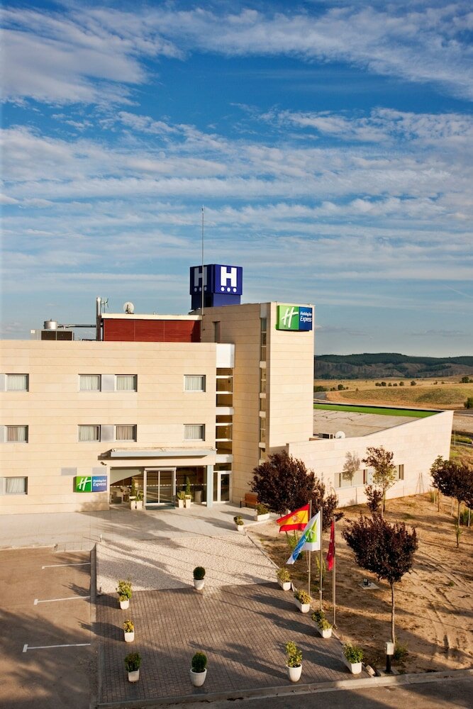 Фото Holiday Inn Express Madrid Rivas by IHG