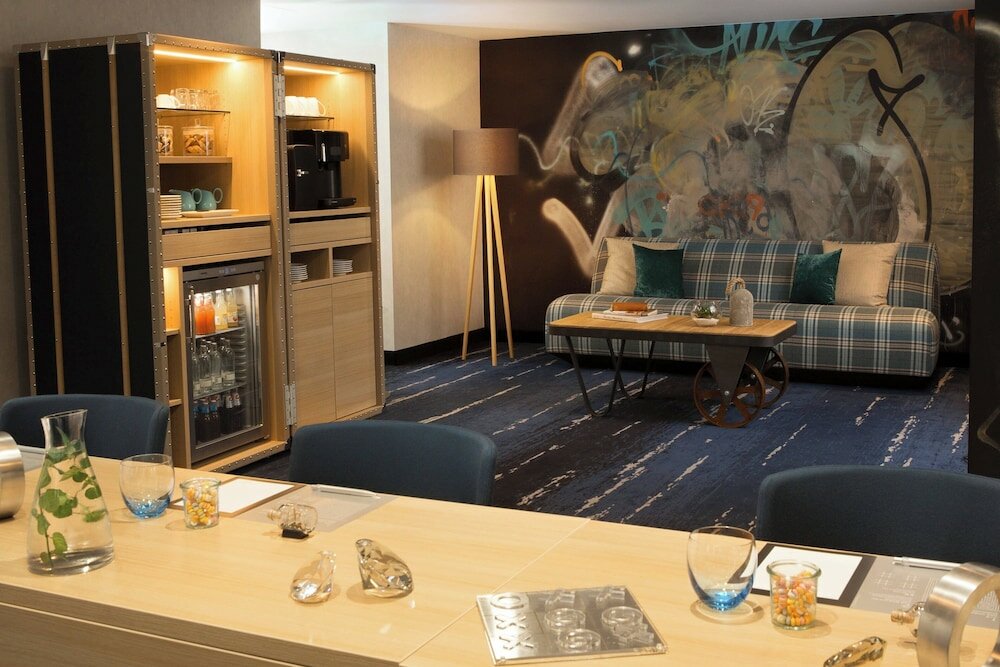 Фото Renaissance Hamburg Hotel