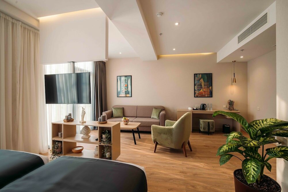 Фото Monday by Dnt Group