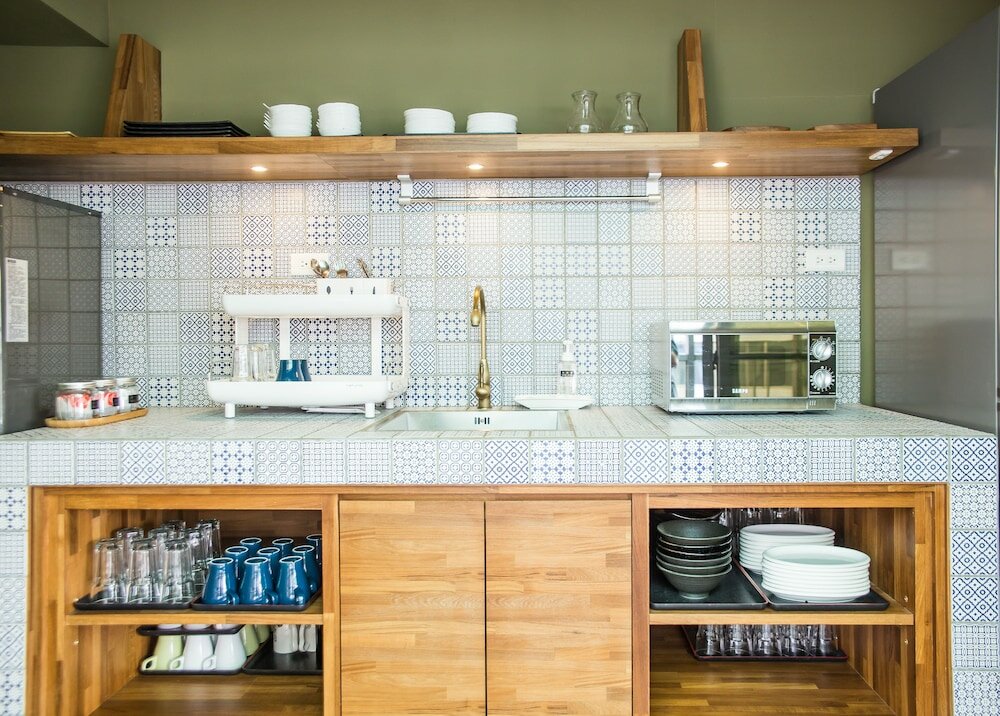 Фото We Come Hostel